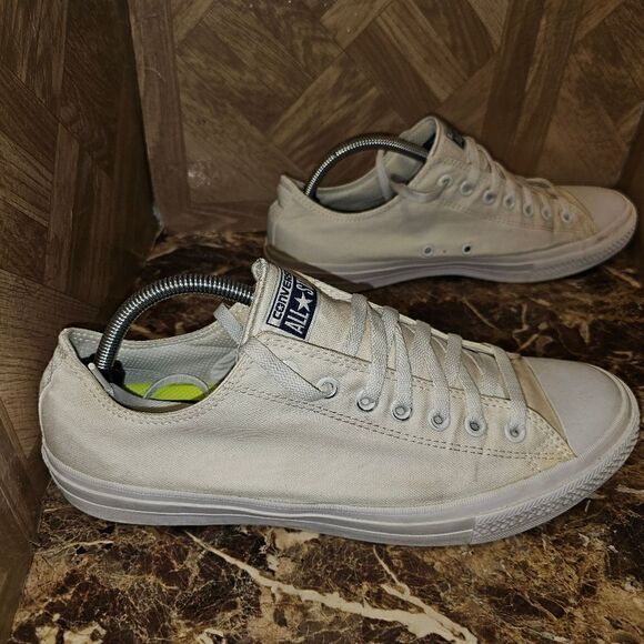 Converse Men's All Star low fashion shoe size 11.      069 - Picture 10 of 10